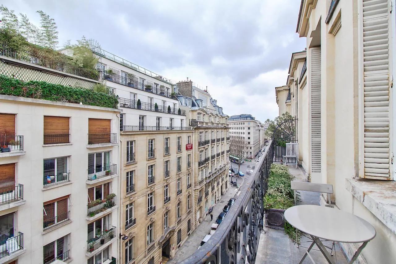 Hoche Apartment Paris 0*,